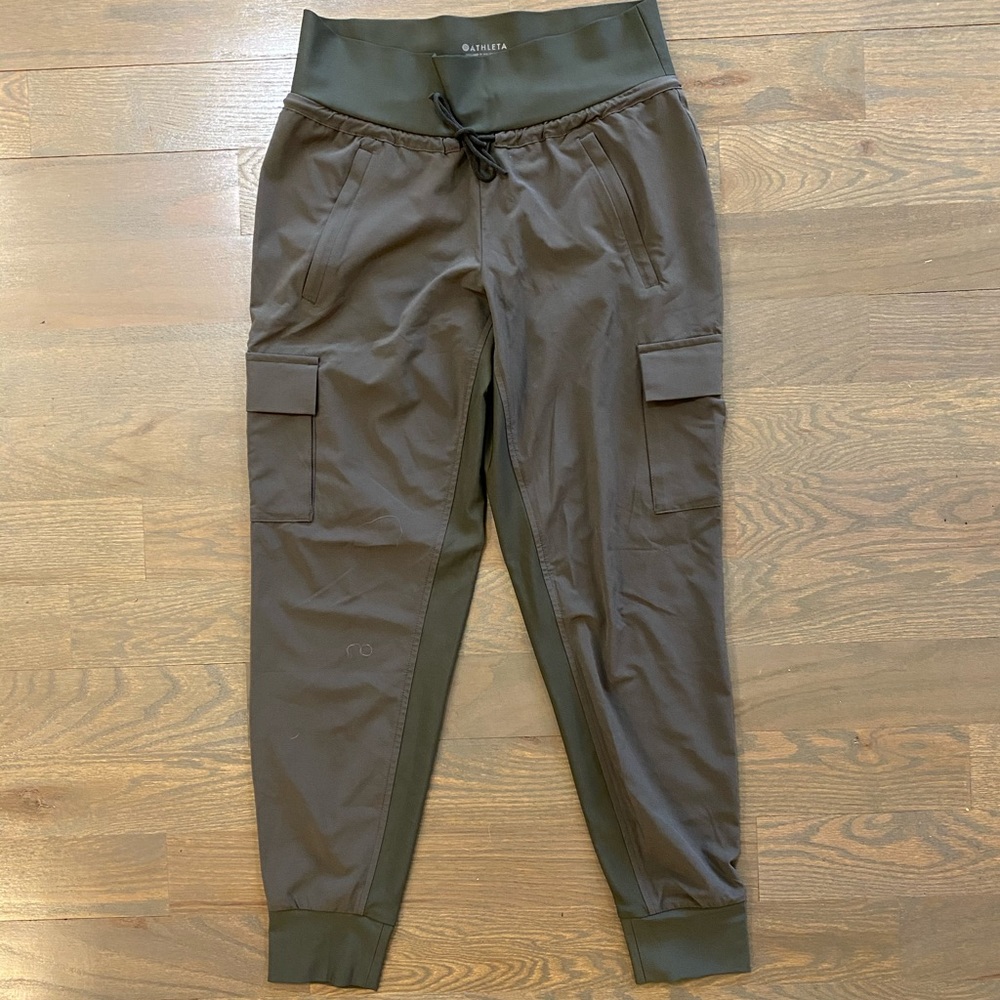 Athleta Cargo Pant Jogger